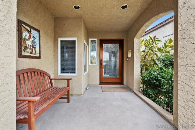 7521 Navigator Circle, Carlsbad, CA 92011