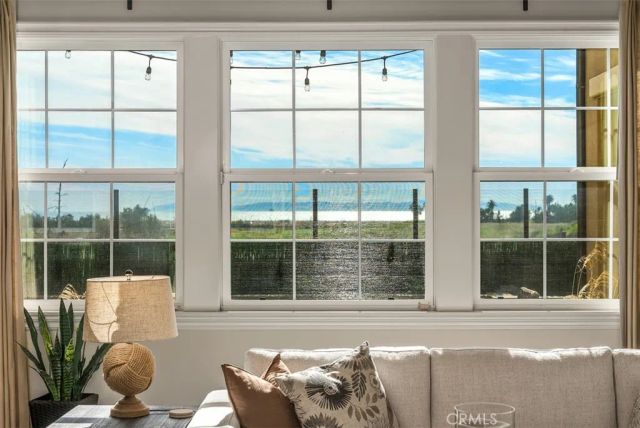 4692 Oceanridge Drive, Huntington Beach, CA 92649