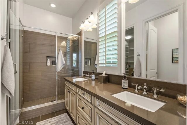 4692 Oceanridge Drive, Huntington Beach, CA 92649