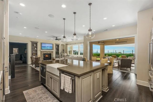 4692 Oceanridge Drive, Huntington Beach, CA 92649