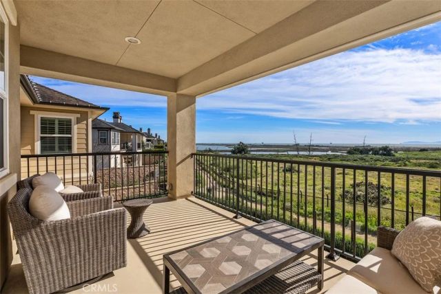 4692 Oceanridge Drive, Huntington Beach, CA 92649