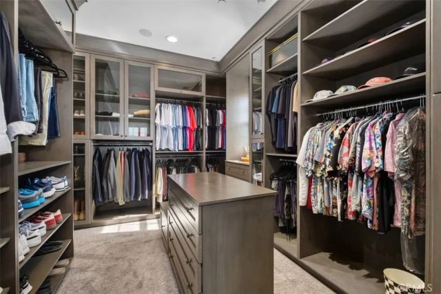 4692 Oceanridge Drive, Huntington Beach, CA 92649