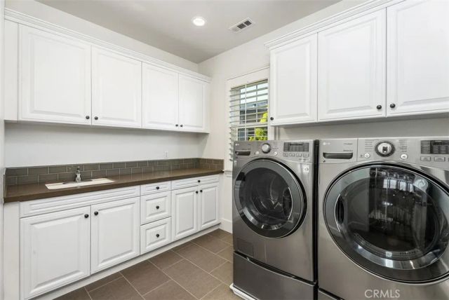 4692 Oceanridge Drive, Huntington Beach, CA 92649