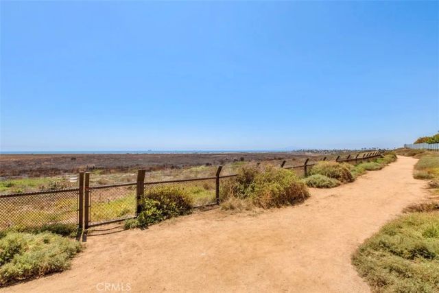 4692 Oceanridge Drive, Huntington Beach, CA 92649