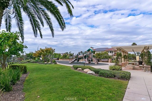 4692 Oceanridge Drive, Huntington Beach, CA 92649