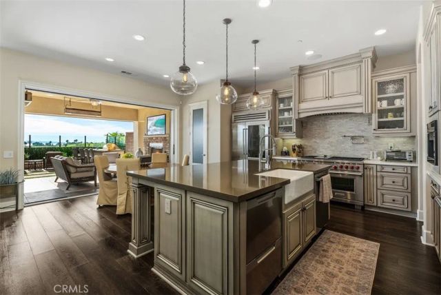 4692 Oceanridge Drive, Huntington Beach, CA 92649