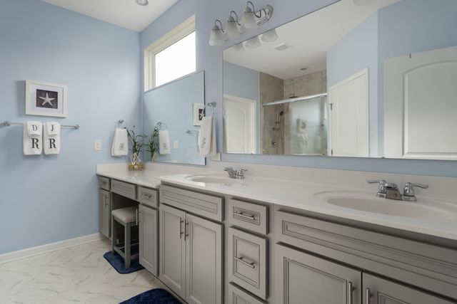 6674 Cat Singer Circle South, Hilliard, OH 43026