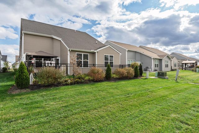 6674 Cat Singer Circle South, Hilliard, OH 43026