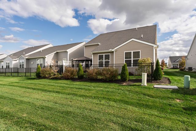 6674 Cat Singer Circle South, Hilliard, OH 43026