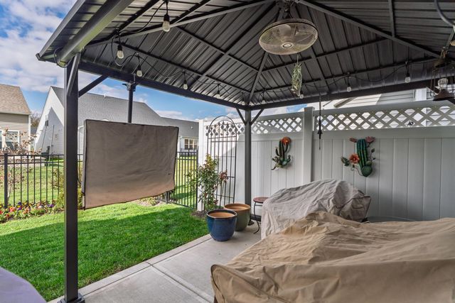 6674 Cat Singer Circle South, Hilliard, OH 43026