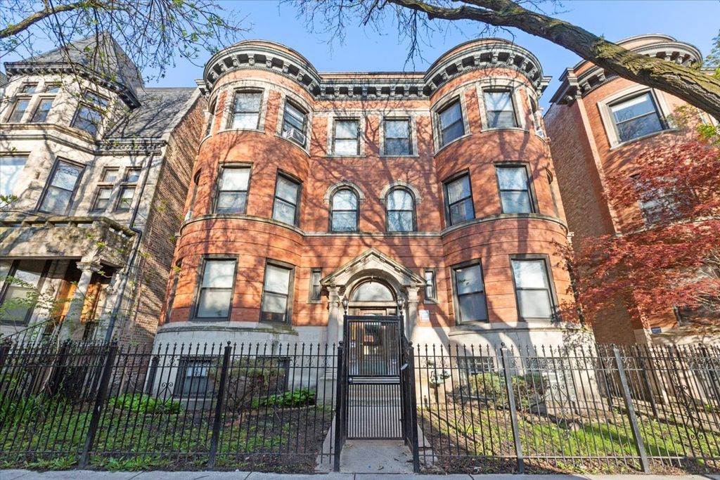 5018 S Blackstone Avenue 101, Chicago, IL 60615