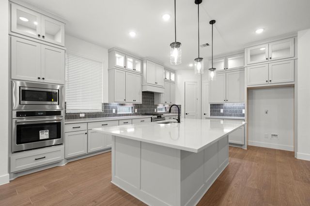 15716 Hoptree Heights Lane, Conroe, TX 77302