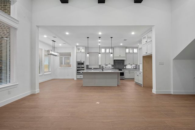 15716 Hoptree Heights Lane, Conroe, TX 77302