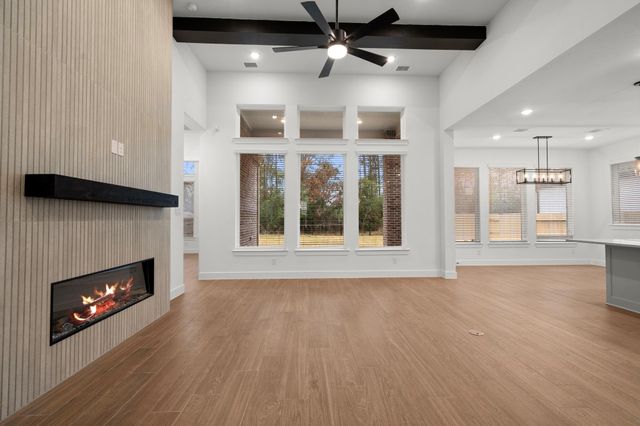 15716 Hoptree Heights Lane, Conroe, TX 77302