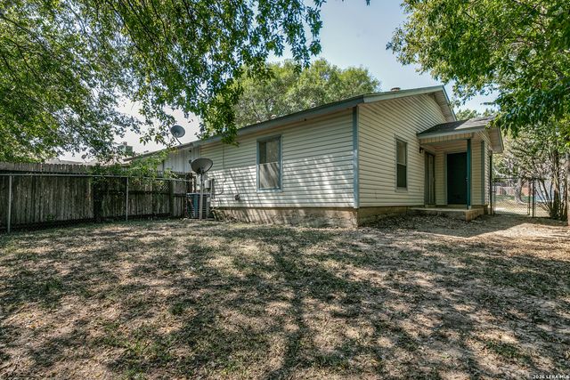 14436 Woods Hole Dr, San Antonio, TX 78233