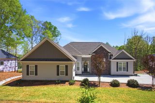 105 Winterbrook Circle, Seneca, SC 29678