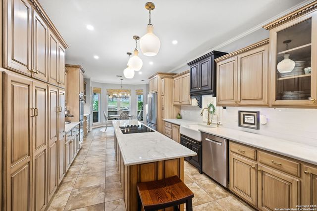 21510 Forest Waters, Garden Ridge, TX 78266