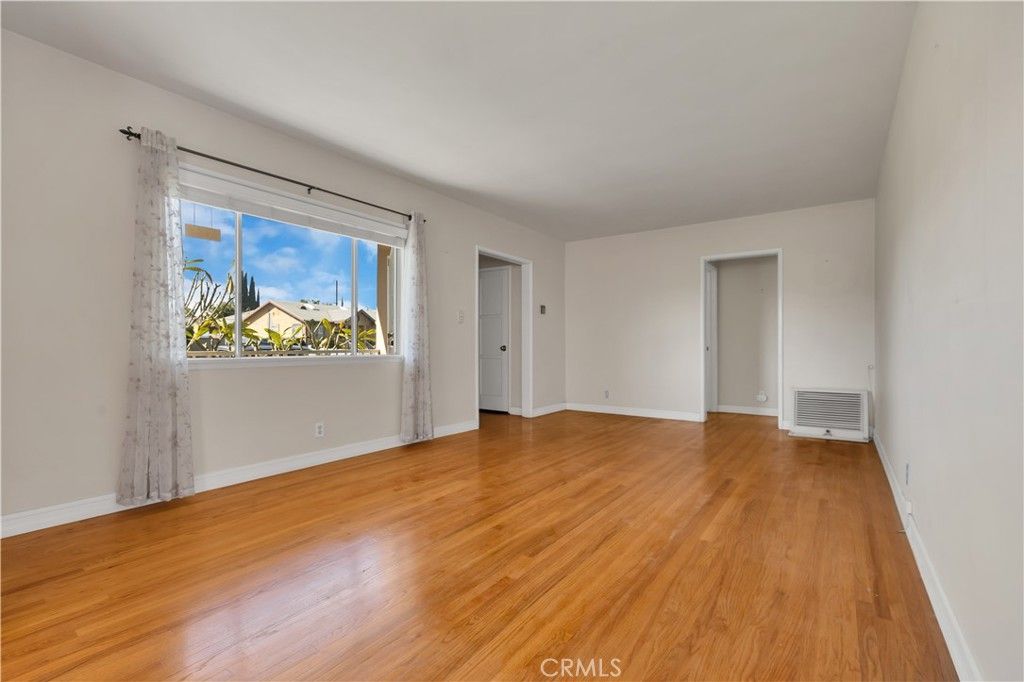 Image 5 of property listing at 3362 Earlswood, Rosemead, CA 91770