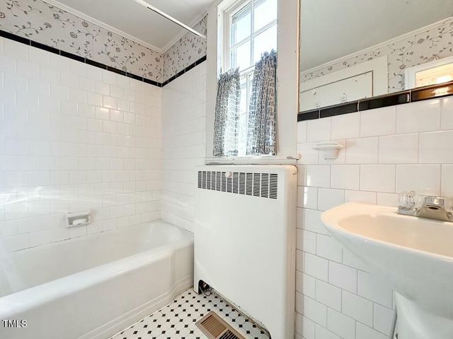 302 Halifax Street, Warrenton, NC 27589