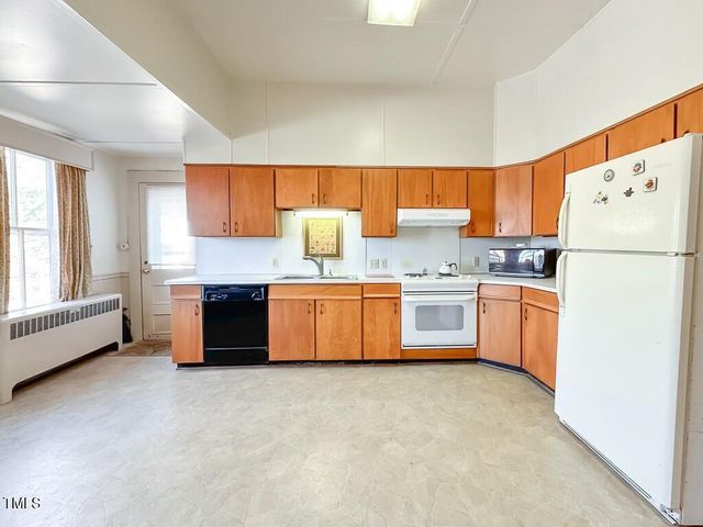 302 Halifax Street, Warrenton, NC 27589