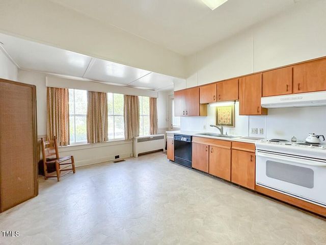 302 Halifax Street, Warrenton, NC 27589