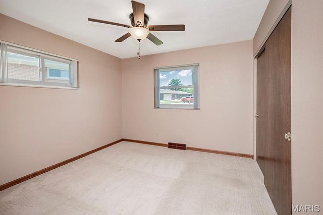 4661 Skyridge Court, St Louis, MO 63128