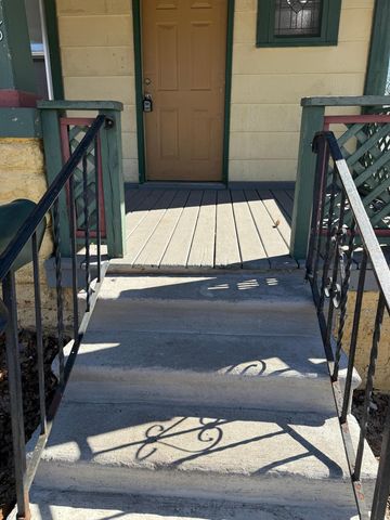 1038 Edgerton Street, Saint Paul, MN 55101