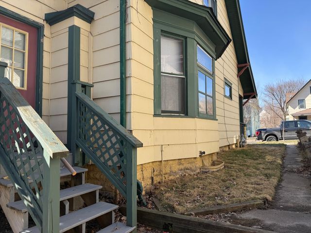 1038 Edgerton Street, Saint Paul, MN 55101