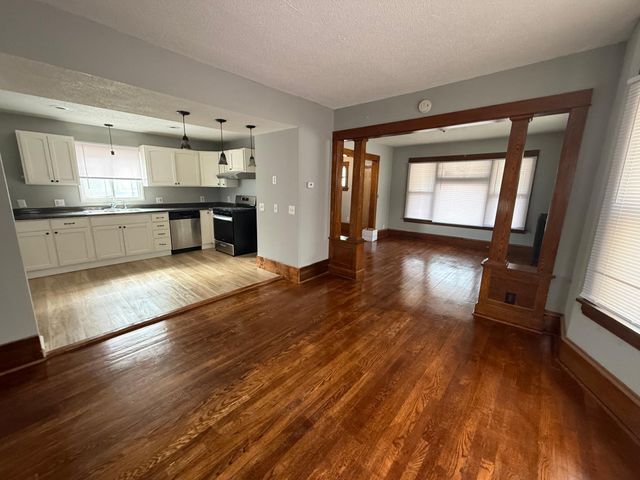 1038 Edgerton Street, Saint Paul, MN 55101