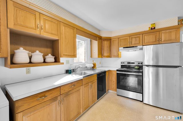 253 Elmwood Circle, Cheshire, CT 06410