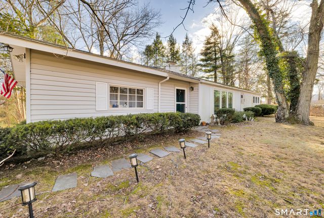 253 Elmwood Circle, Cheshire, CT 06410