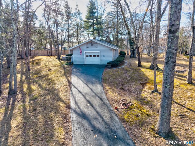 253 Elmwood Circle, Cheshire, CT 06410