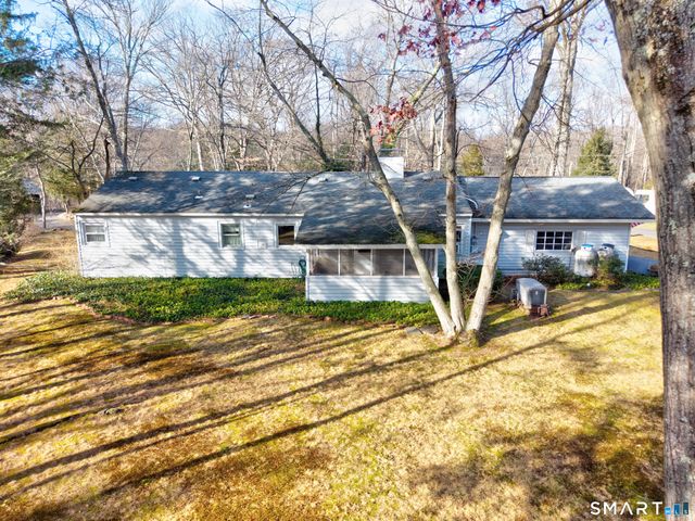 253 Elmwood Circle, Cheshire, CT 06410