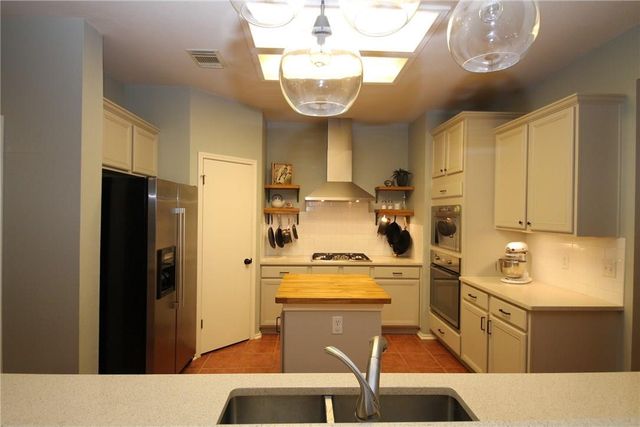 12517 Sir Christophers CV, Austin, TX 78729