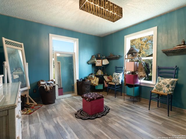 324 OAK LN, Poteet, TX 78065