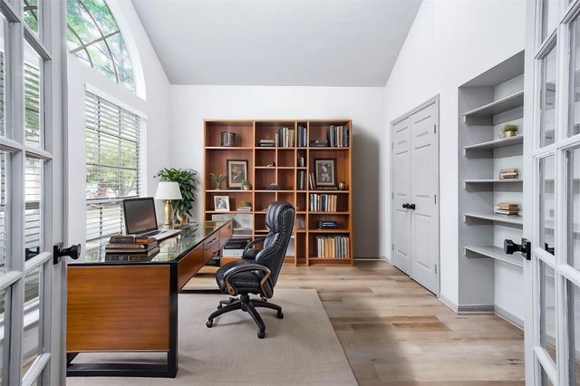 83 S Spiral Vine Circle, The Woodlands, TX 77381