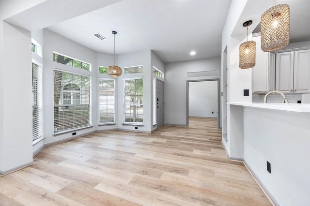 83 S Spiral Vine Circle, The Woodlands, TX 77381