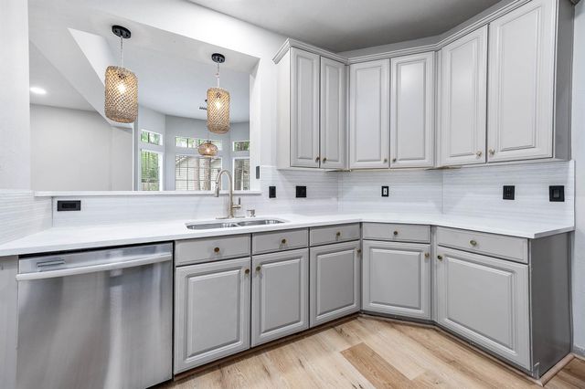83 S Spiral Vine Circle, The Woodlands, TX 77381