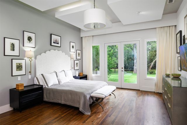 3817 Meadowdale Lane, Dallas, TX 75229