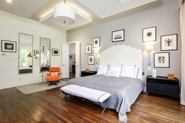 3817 Meadowdale Lane, Dallas, TX 75229