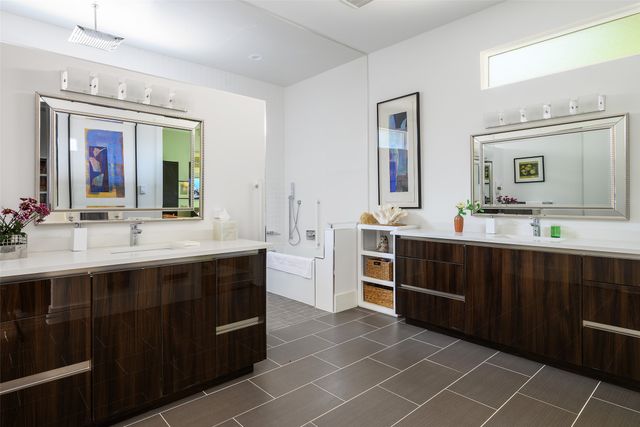 3817 Meadowdale Lane, Dallas, TX 75229