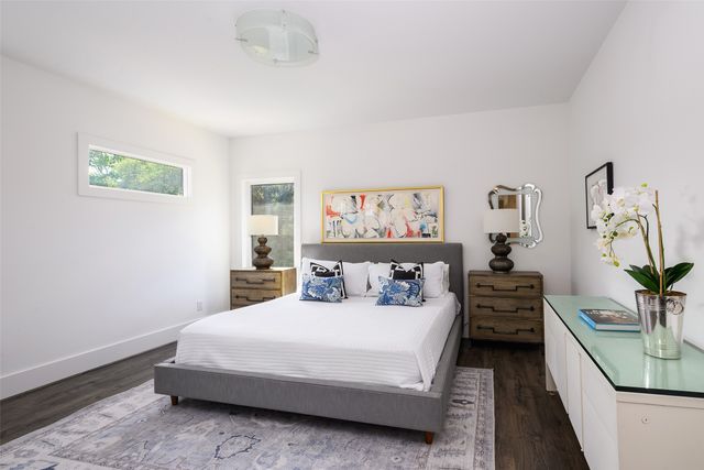 3817 Meadowdale Lane, Dallas, TX 75229