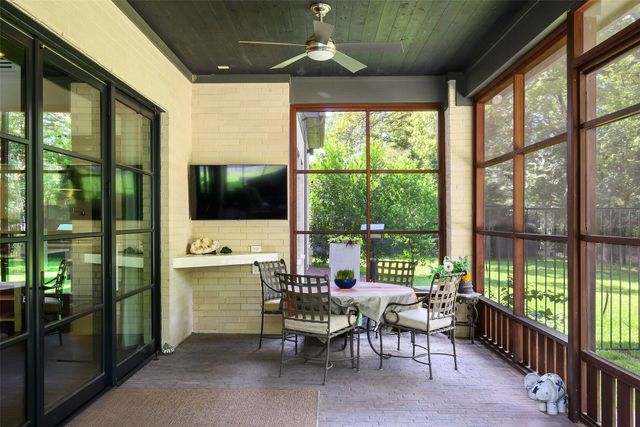 3817 Meadowdale Lane, Dallas, TX 75229