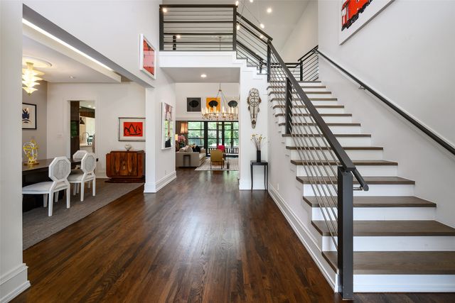 3817 Meadowdale Lane, Dallas, TX 75229