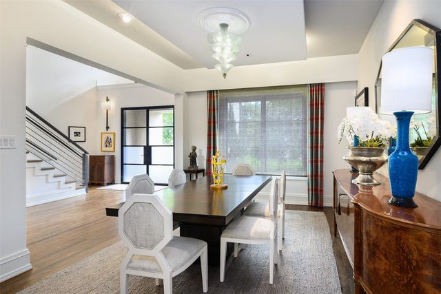 3817 Meadowdale Lane, Dallas, TX 75229