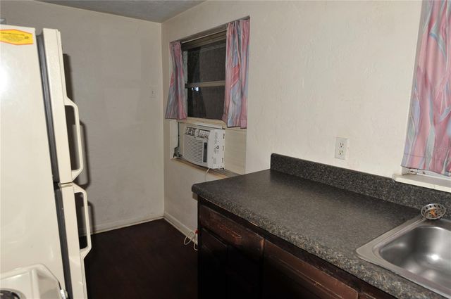 410 NW 19TH LANE B, Gainesville, FL 32609