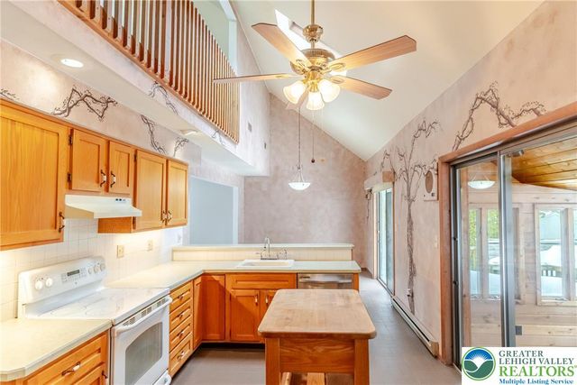 3560 Moravian Court, Bethlehem Twp, PA 18020