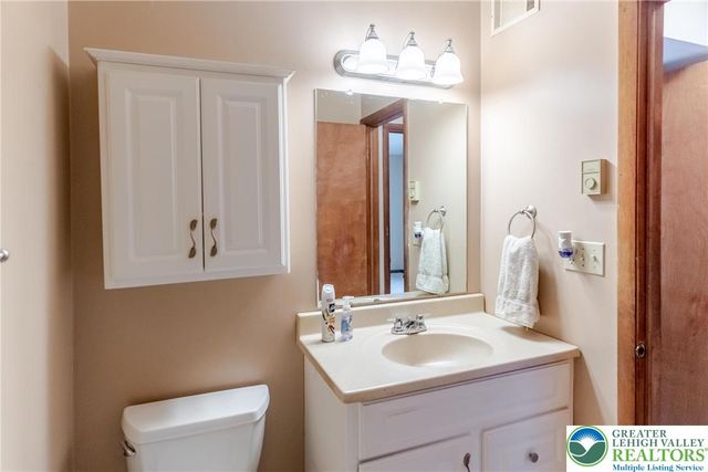 3560 Moravian Court, Bethlehem Twp, PA 18020