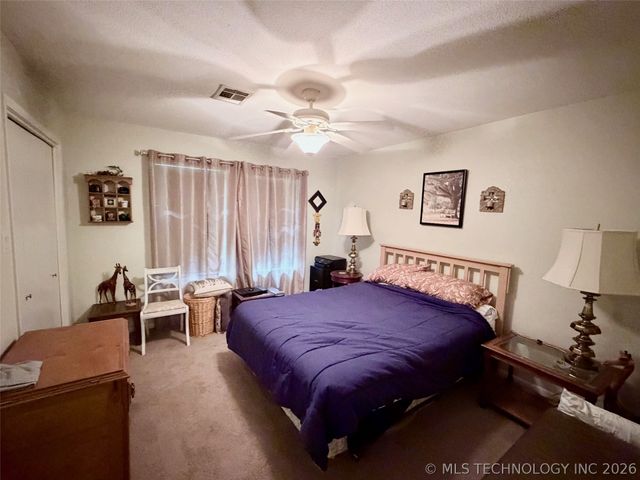1108 Gail Farrell Drive, Durant, OK 74701