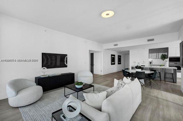 788 NE 23rd St 1402, Miami, FL 33137